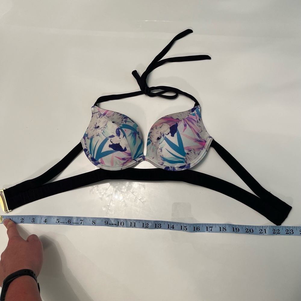 Victoria’s Secret floral hottie halter bikini top size small